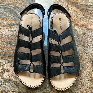 NIB Selena Naturalizer sandals women’s 9